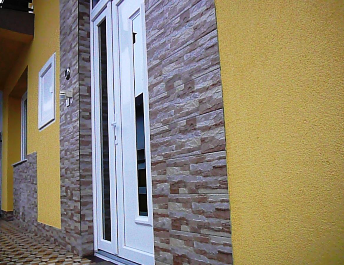 Heviz Erika Apartman Exteriör bild